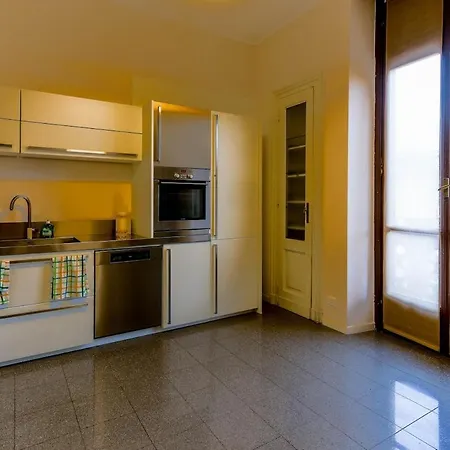 Apartment Luxury Po2 *